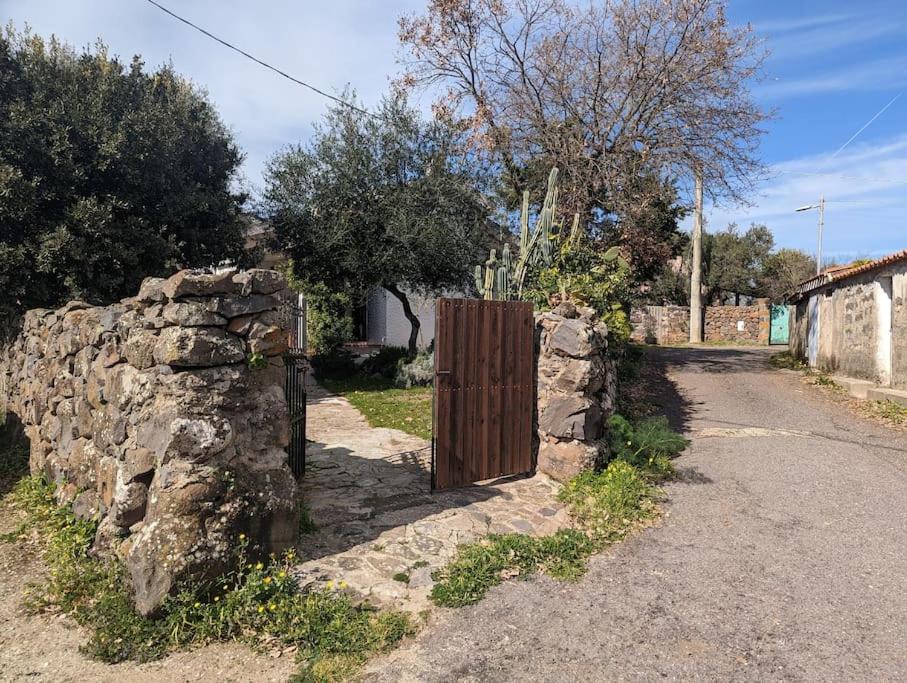 אבאסנטה Cottage Familiare Sant'Agostino מראה חיצוני תמונה